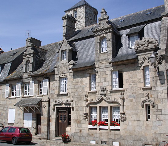 Roscoff in der Nord-Bretagne: Fassaden.